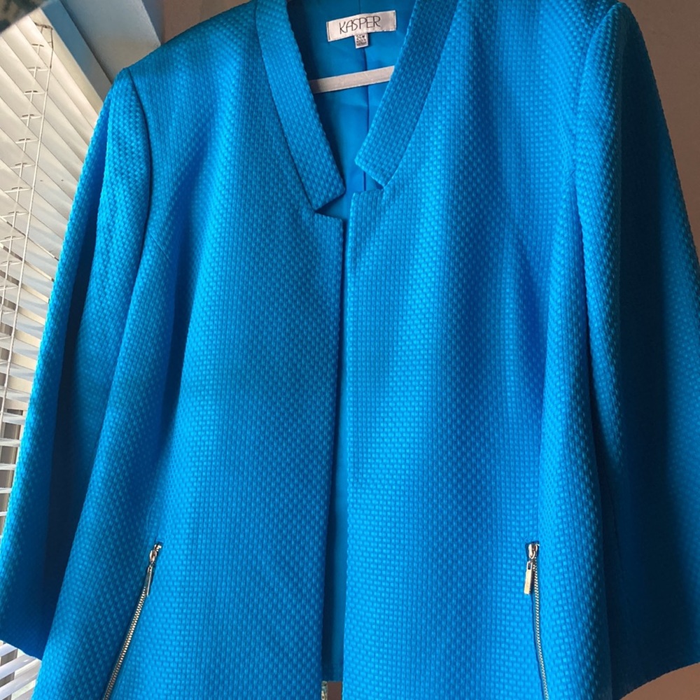 Stunning turquoise open front blazer
